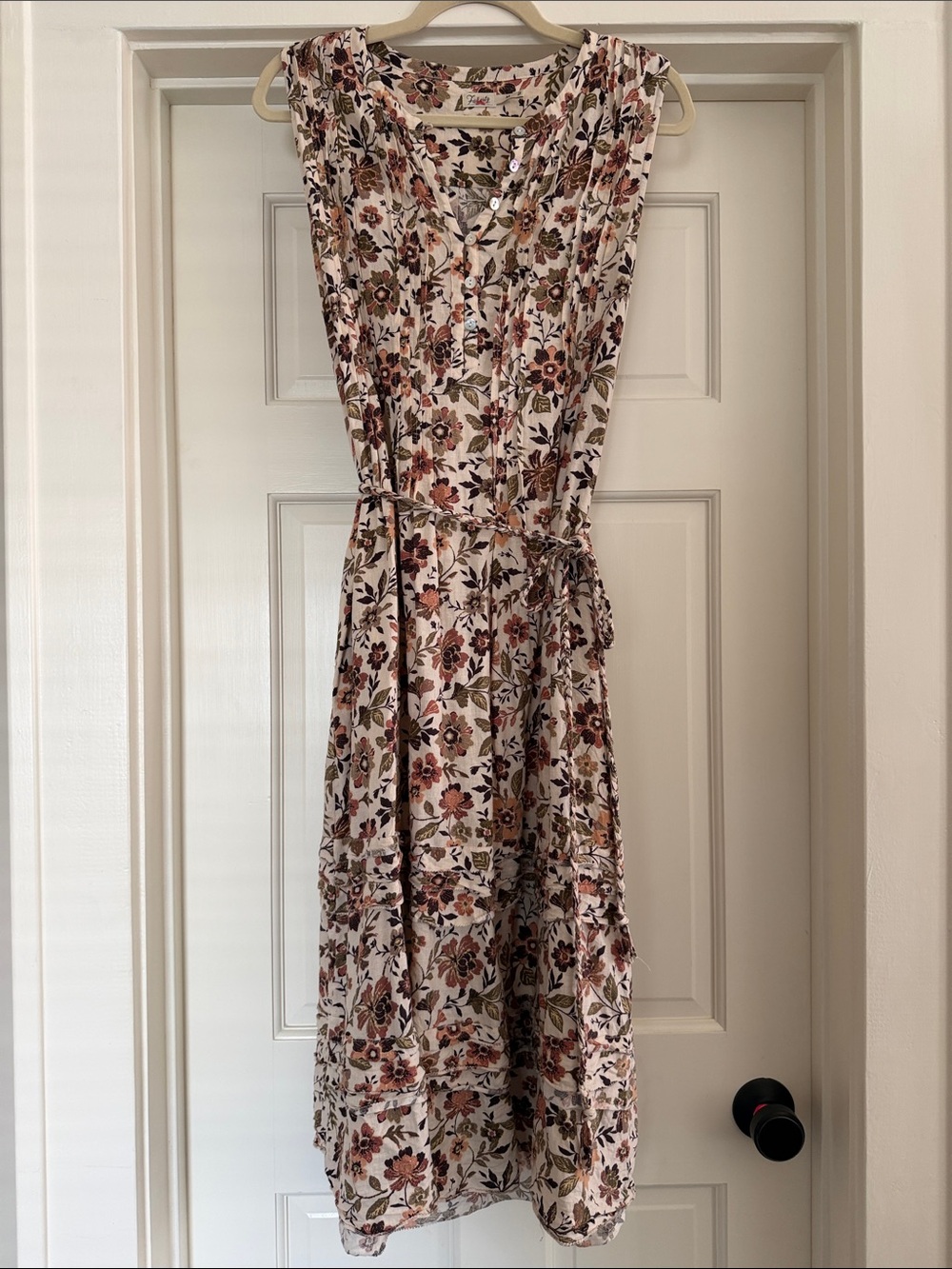 Faherty Cream Floral Sleeveless Tie-Waist Midi Dress
